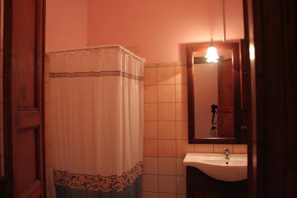 B&B Su Maimoni Iglesias Bagian luar foto
